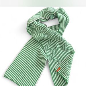 Green Geometric Pattern Scarf